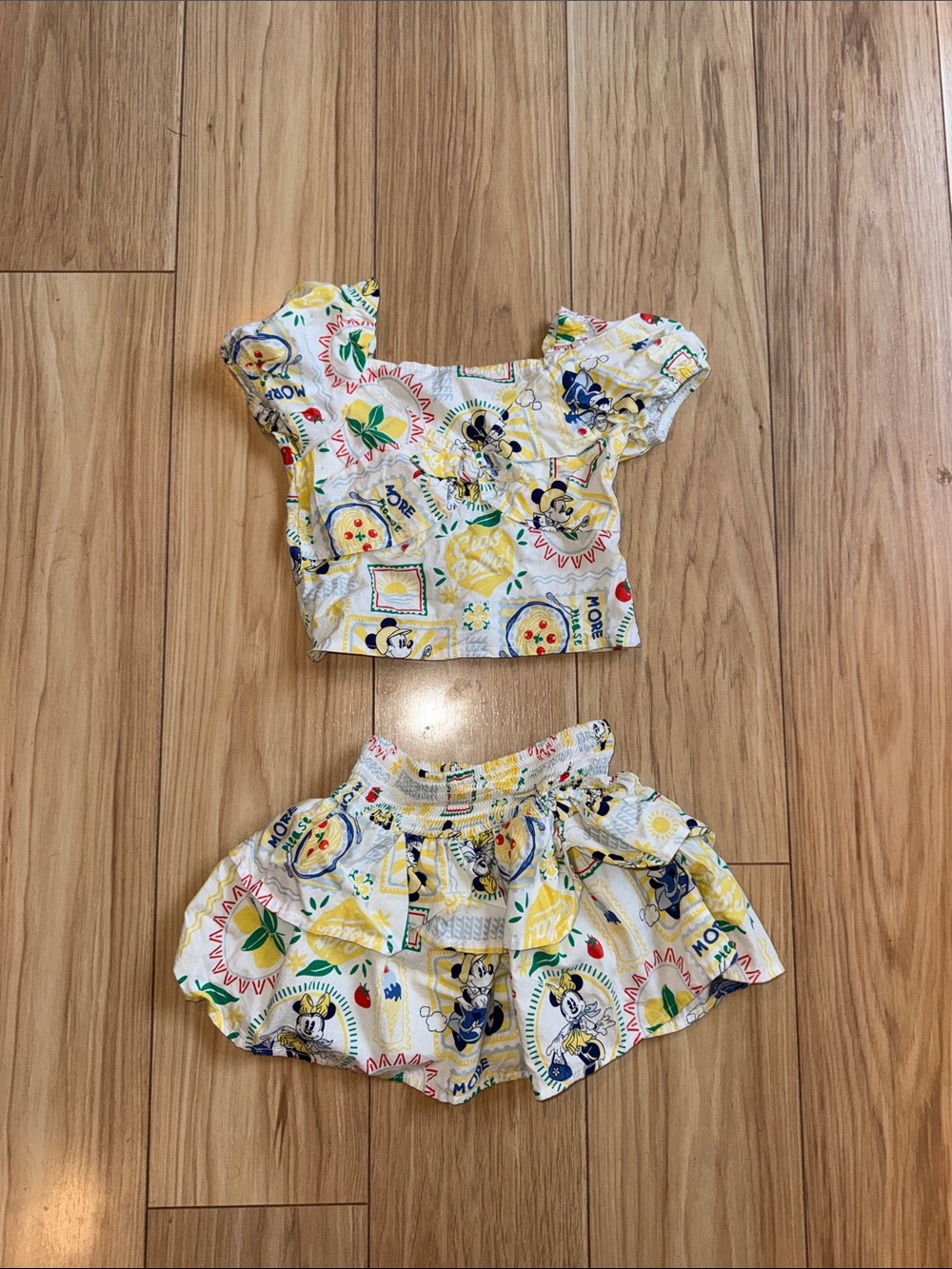 Girls Yellow Minnie Print Skirt Set